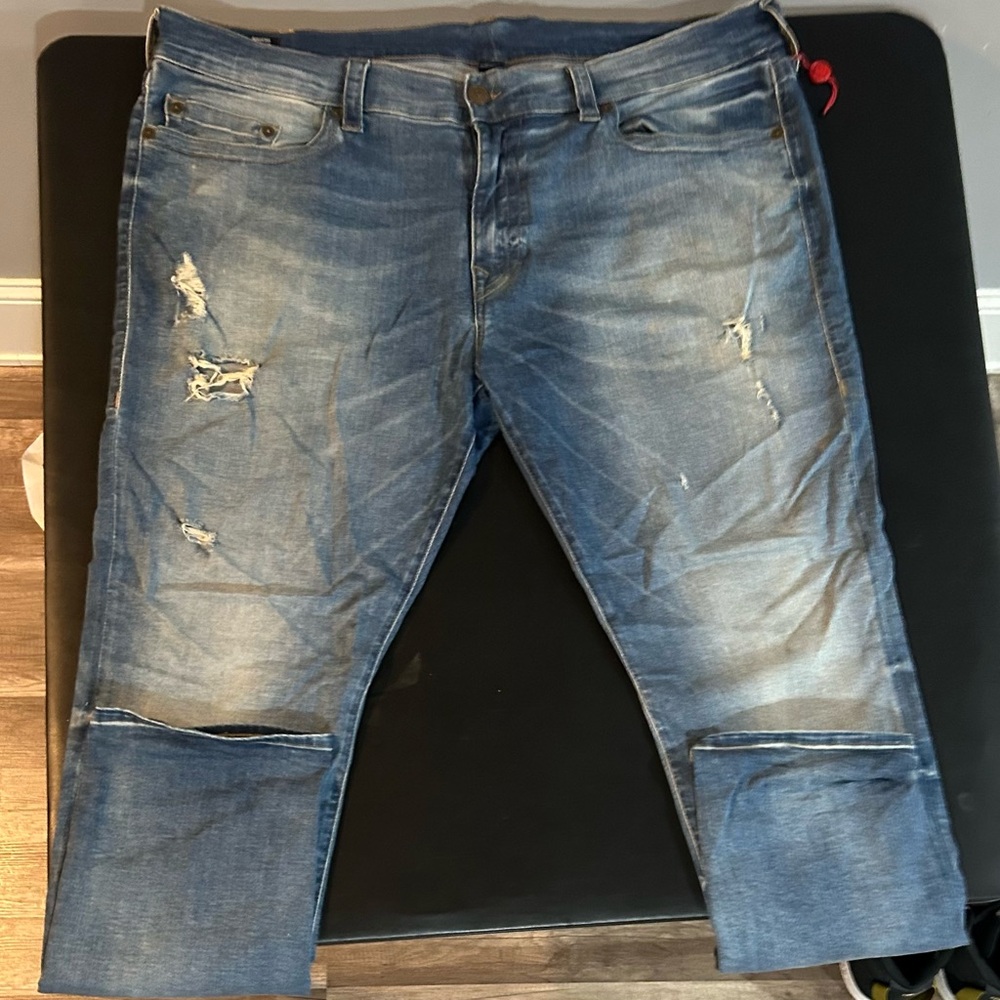 True Religion Jeans – Size 42 – Big T Stitch – Flap Pockets